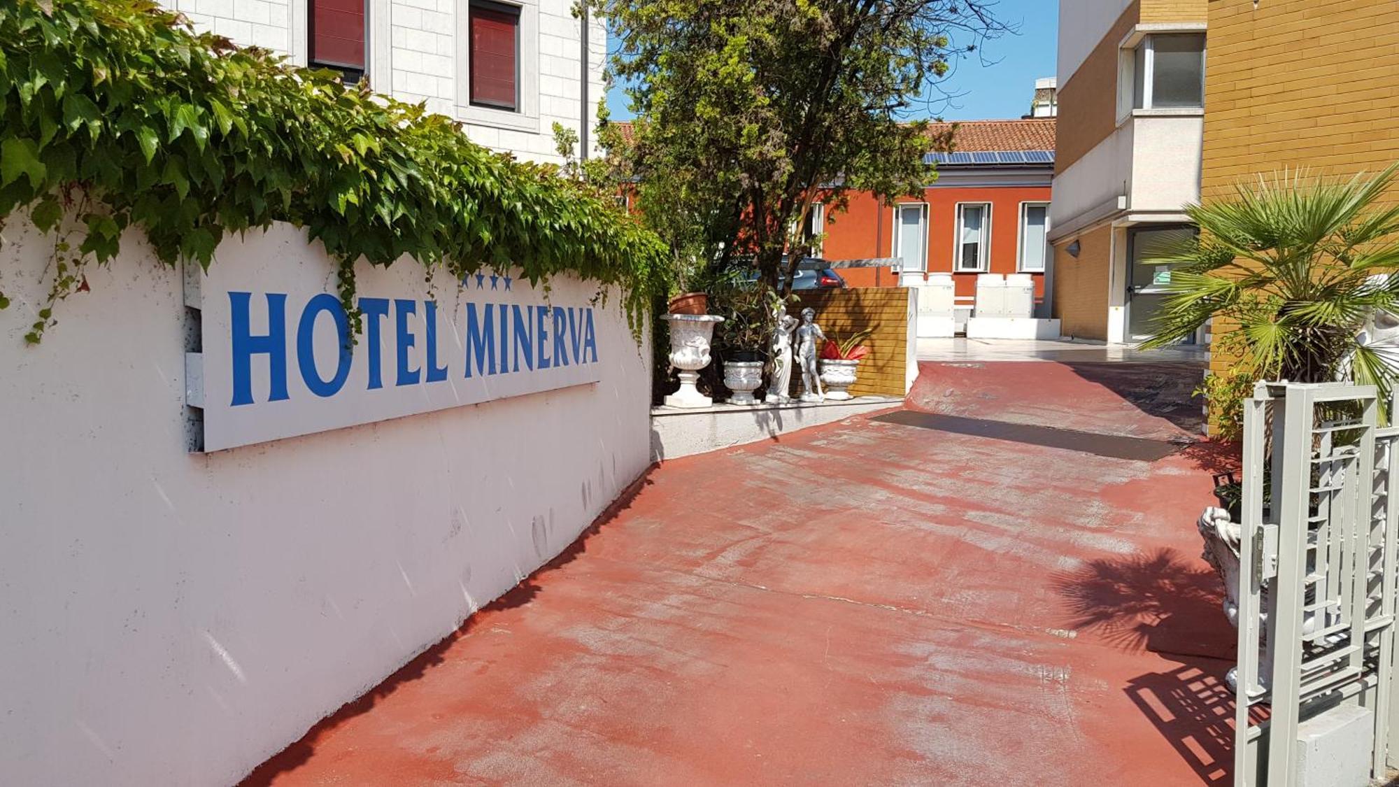 Hotel Minerva ポルデノーネ エクステリア 写真
